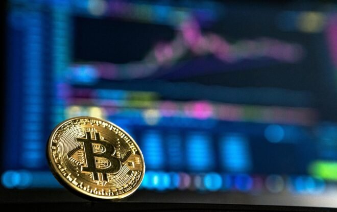 Czy Bitcoin stanie się globalną walutą rezerwową?
