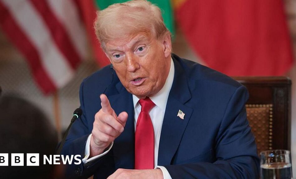 Trump twierdzi, że UE i Meksyk stoją przed 30% taryfą od sierpnia