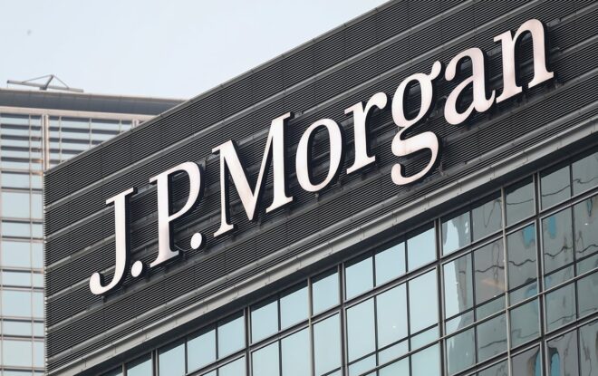 JPMorgan podwaja udziały w Bitcoin ETF, ponieważ korporacyjne papiery skarbowe walczą